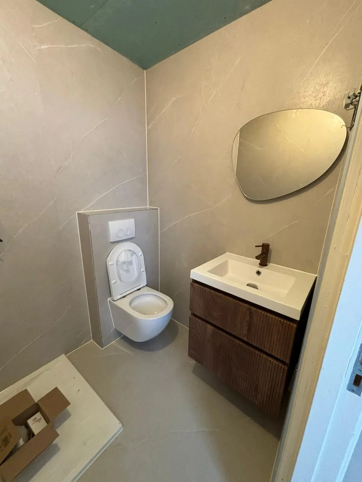 Na: Antislip — 2025-09-19